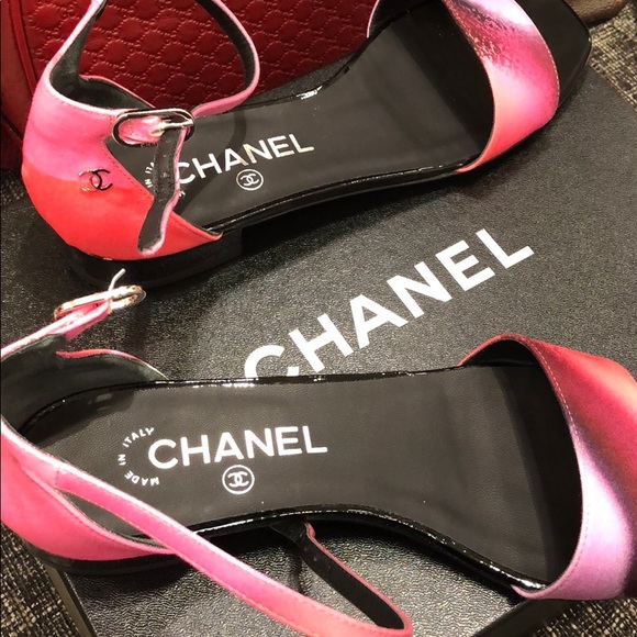 Chanel printed open shoes - Picture 2 of 4